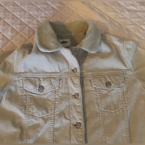 Old Navy Vintage Corduroy Sherpa Jacket - Picture 4 of 16